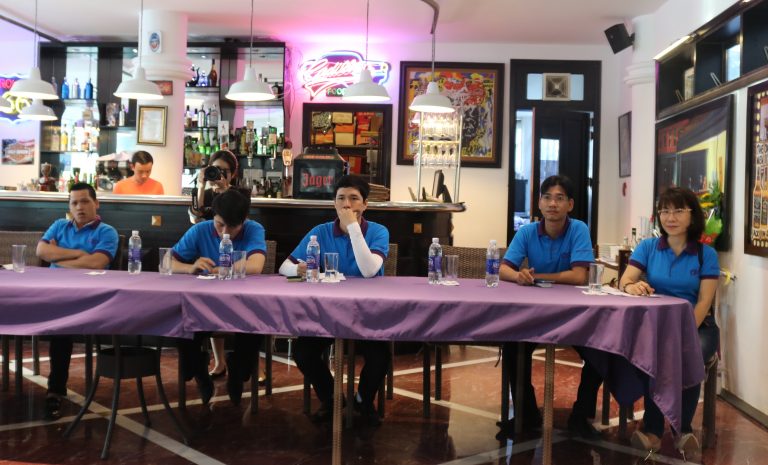 Toàn cảnh buổi sinh hoạt của Câu lạc bộ. 